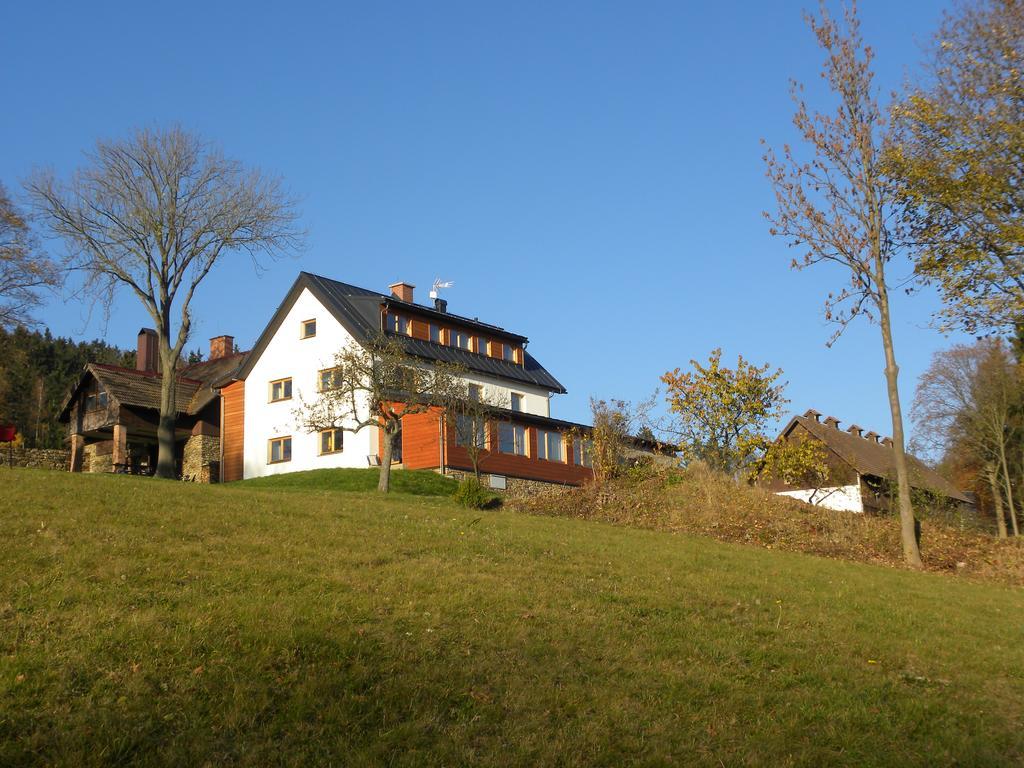 Na Zvonici Guest House ปาเซกี นาด ยิเซอโรว ภายนอก รูปภาพ